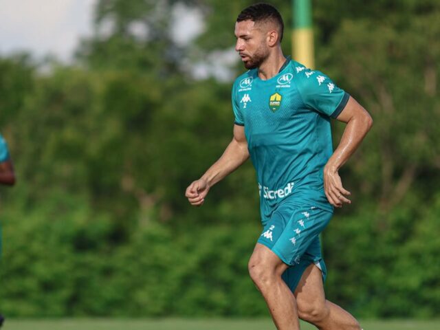 Léo Ataíde