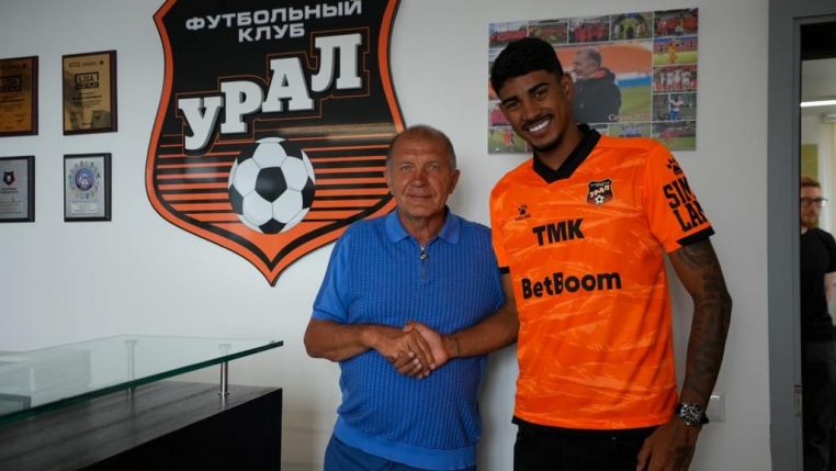 Zagueiro Ítalo valoriza vitória do FK Ural sem sofrer gol e classificação  para a próxima fase da Copa da Rússia